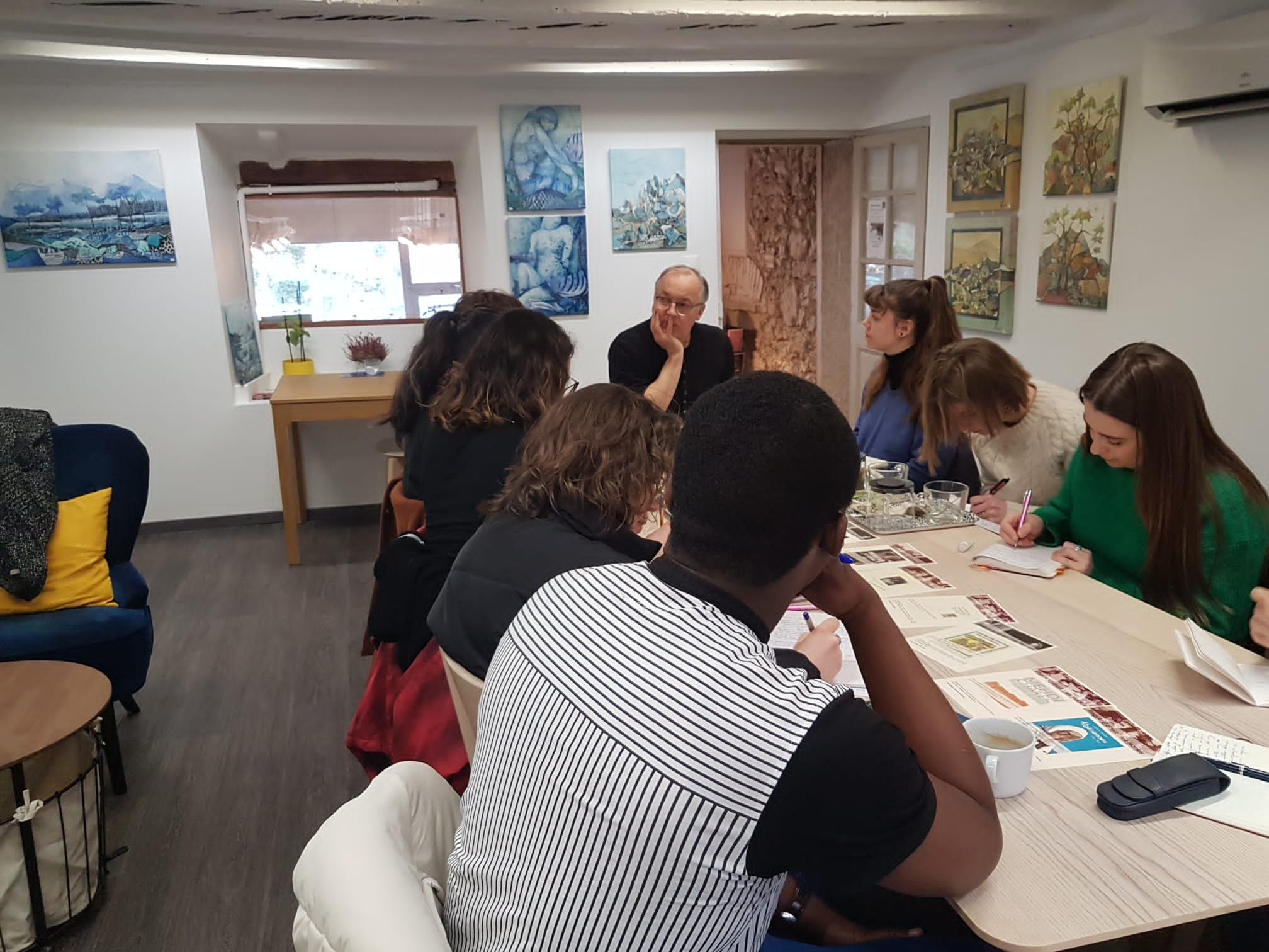 Philippe Faucon échange avec des étudiants, des lycéens, des universitaires et des enseignants du secondaire